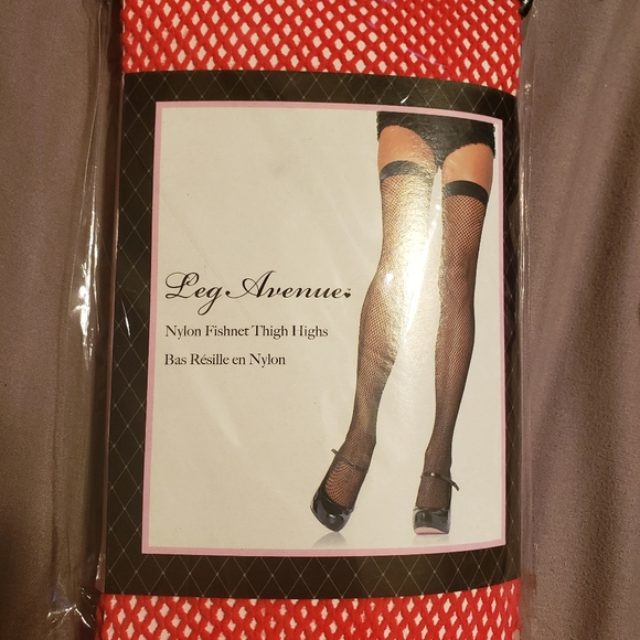 LEGS AVENUE RED NYLON FISHNET THIGH HIGHS ONE SIZE